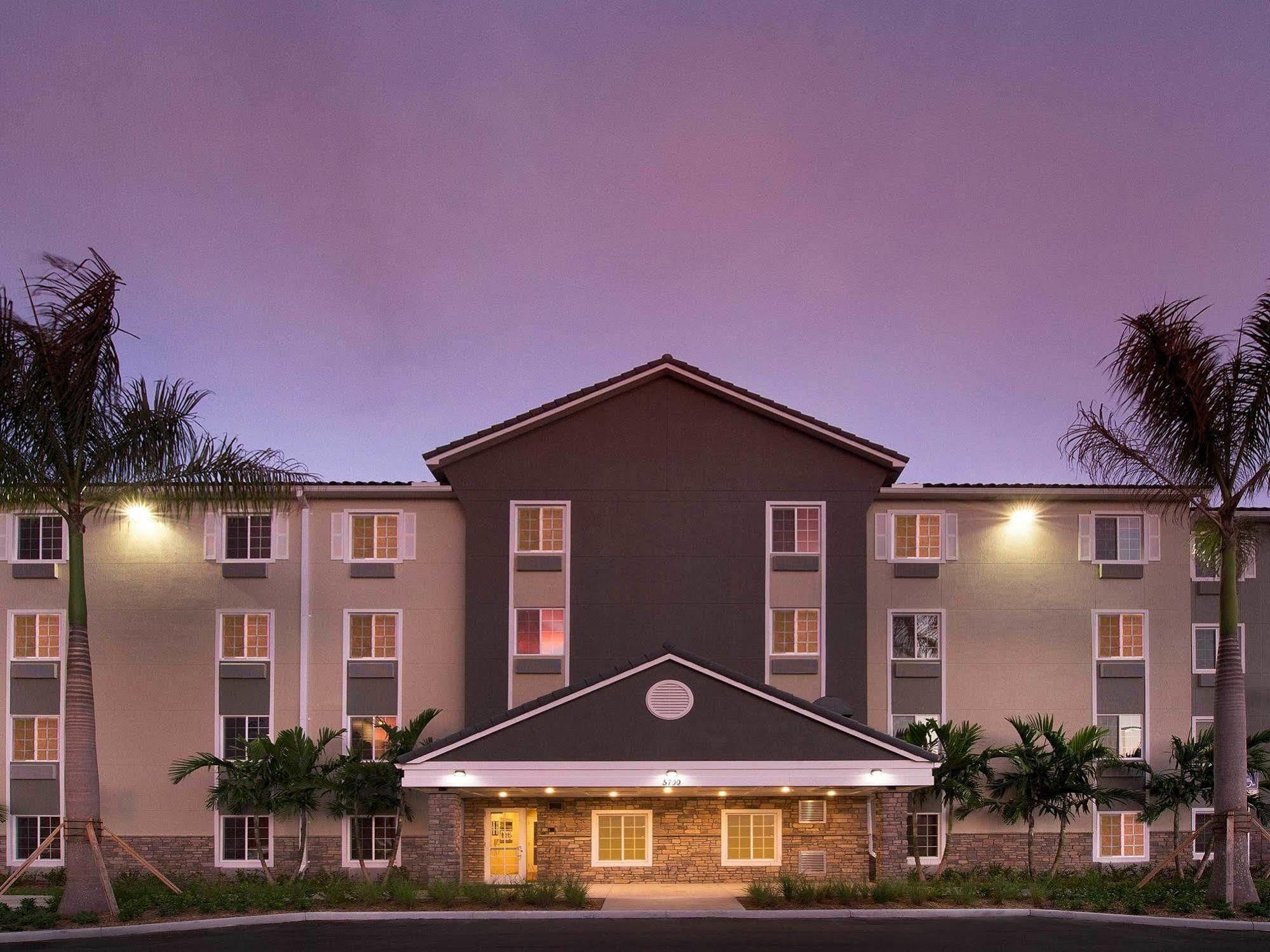 Extended Stay America Select Suites - Fort Lauderdale - Airport - West ภายนอก รูปภาพ